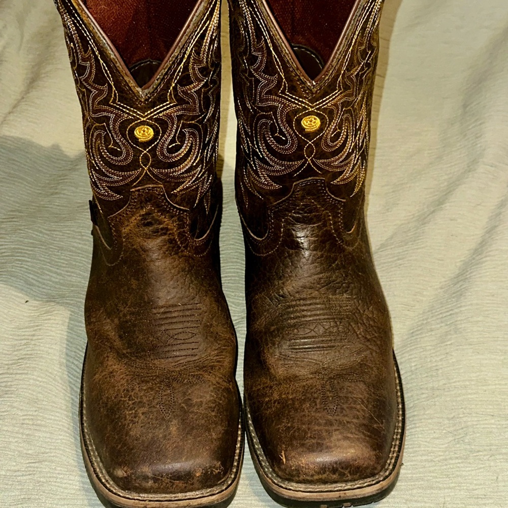 Men's size 11 Brown Justin boots